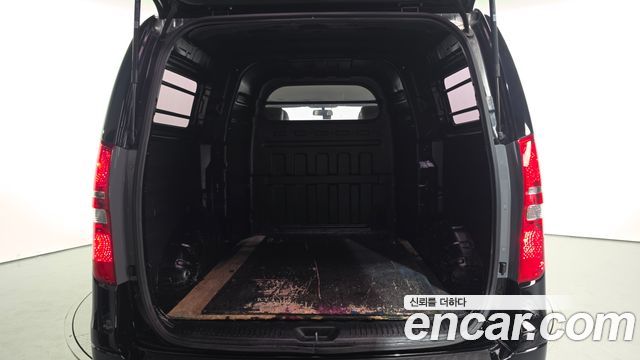 Hyundai Grand Starex Van 5-Seater Modern 2020 — фото 18