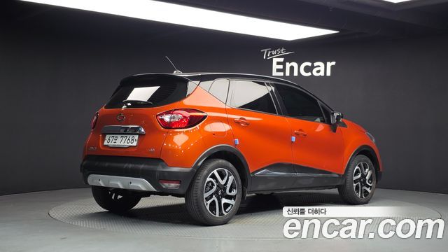 Renault Korea QM3 RE 2017 — фото 2