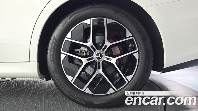 Mercedes-Benz E-Class (W214) E200 Avantgarde 2025 — фото 21
