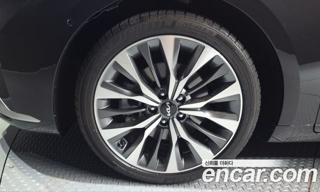 Kia K8 2.5 Gasoline 2WD Noblesse 2023 — фото 5