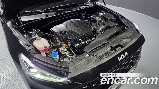 Kia K8 2.5 Gasoline 2WD Noblesse 2023 — фото 6