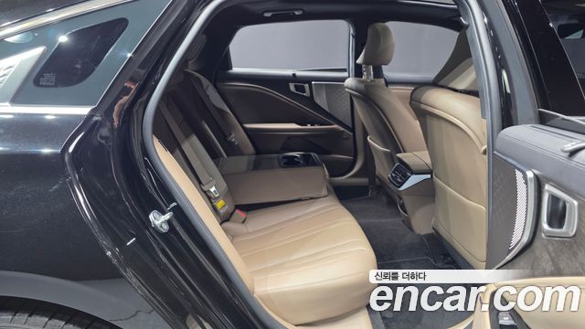 Kia K8 2.5 Gasoline 2WD Noblesse 2023 — фото 12