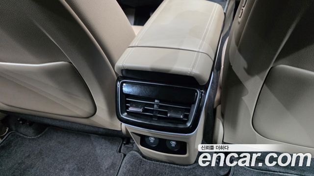 Kia K8 2.5 Gasoline 2WD Noblesse 2023 — фото 37
