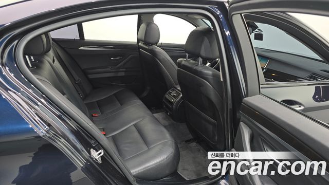 BMW 5 Series (F10) 528i M Aero Dynamic 2016 — фото 11