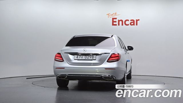 Mercedes-Benz E-Class (W213) E200 Avantgarde 2017 — фото 4