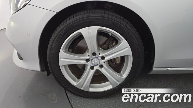 Mercedes-Benz E-Class (W213) E200 Avantgarde 2017 — фото 5