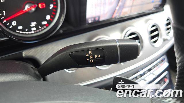 Mercedes-Benz E-Class (W213) E200 Avantgarde 2017 — фото 9