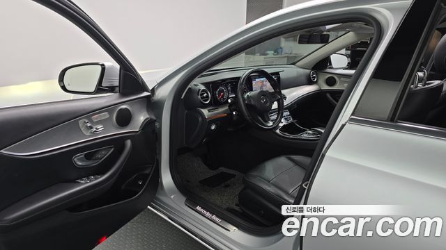 Mercedes-Benz E-Class (W213) E200 Avantgarde 2017 — фото 10