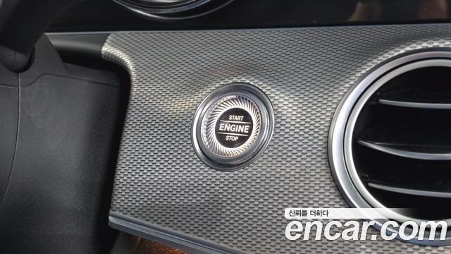 Mercedes-Benz E-Class (W213) E200 Avantgarde 2017 — фото 19