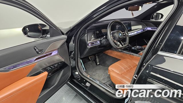 BMW i7 (G70) eDrive 50 M Sport 2024 — фото 10