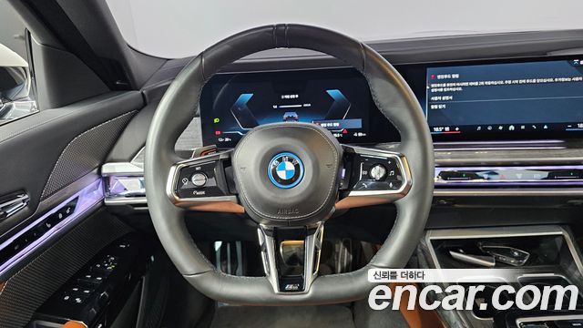 BMW i7 (G70) eDrive 50 M Sport 2024 — фото 13