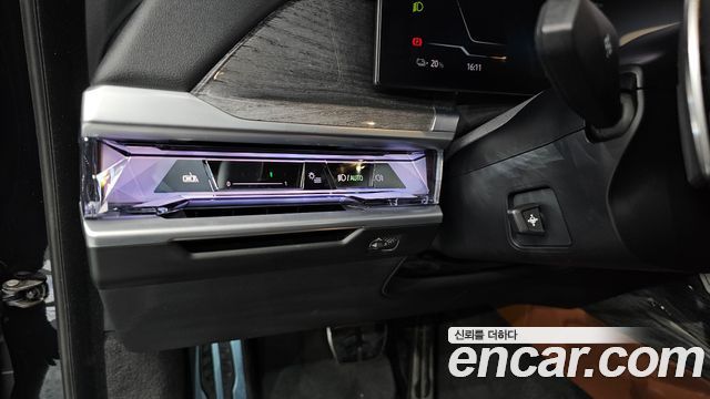 BMW i7 (G70) eDrive 50 M Sport 2024 — фото 17