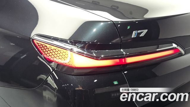 BMW i7 (G70) eDrive 50 M Sport 2024 — фото 23