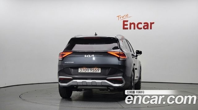 Kia Sportage (V) Gasoline 1.6 Turbo 2WD Prestige 2023 — фото 4