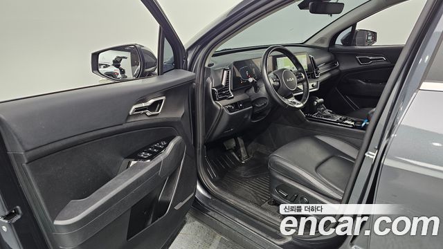 Kia Sportage (V) Gasoline 1.6 Turbo 2WD Prestige 2023 — фото 10