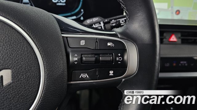 Kia Sportage (V) Gasoline 1.6 Turbo 2WD Prestige 2023 — фото 17