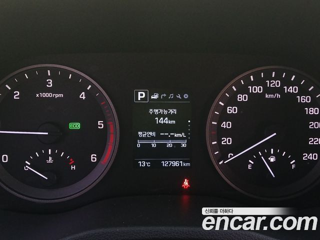 Hyundai Tucson Diesel 2.0 2WD Style 2016 — фото 7