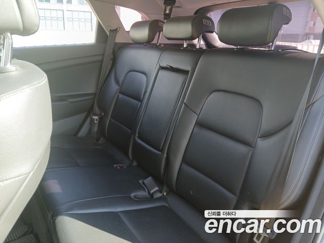 Hyundai Tucson Diesel 2.0 2WD Style 2016 — фото 15