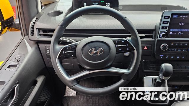 Hyundai Staria L3.5  Kinder Safety Car 11-Seater 2023 — фото 13