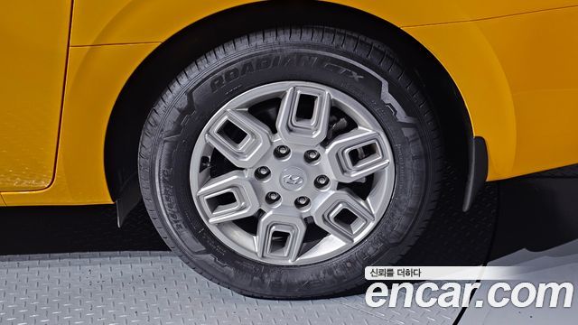 Hyundai Staria L3.5  Kinder Safety Car 11-Seater 2023 — фото 21