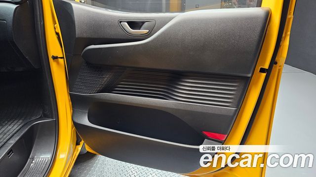 Hyundai Staria L3.5  Kinder Safety Car 11-Seater 2023 — фото 25