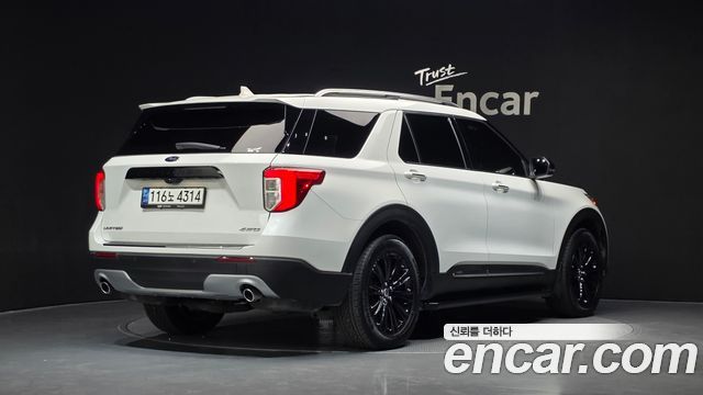 Ford Explorer (VI) 2.3 LimIted 4WD 2021 — фото 2