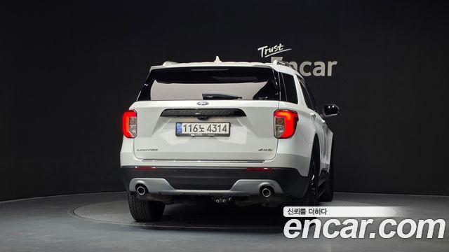 Ford Explorer (VI) 2.3 LimIted 4WD 2021 — фото 4