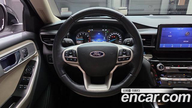 Ford Explorer (VI) 2.3 LimIted 4WD 2021 — фото 13