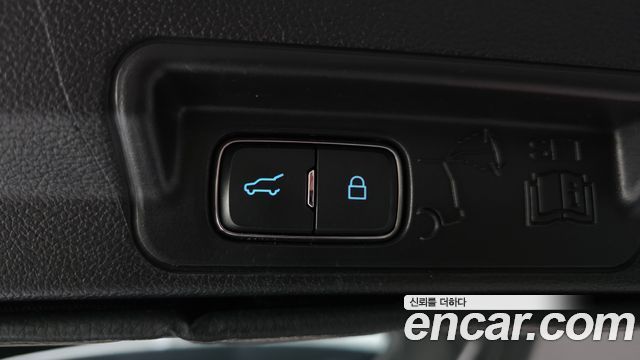 Ford Explorer (VI) 2.3 LimIted 4WD 2021 — фото 17