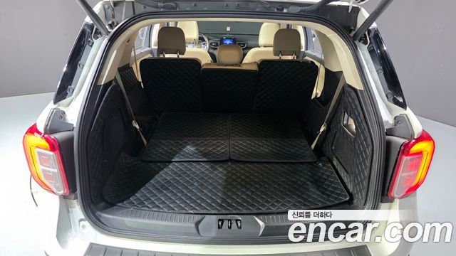 Ford Explorer (VI) 2.3 LimIted 4WD 2021 — фото 18