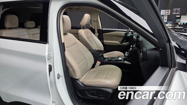 Ford Explorer (VI) 2.3 LimIted 4WD 2021 — фото 26