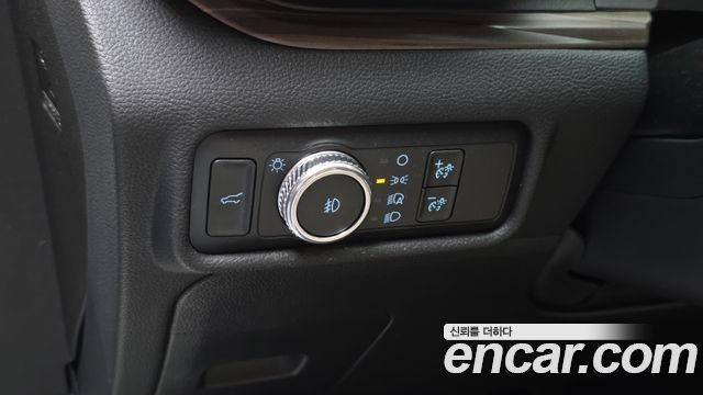 Ford Explorer (VI) 2.3 LimIted 4WD 2021 — фото 30