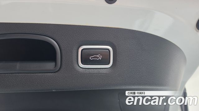 Kia Stinger 2.0 Turbo 2WD Platinum 2019 — фото 19