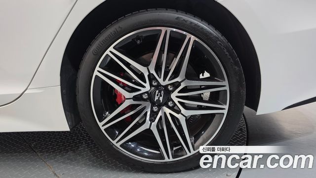 Kia Stinger 2.0 Turbo 2WD Platinum 2019 — фото 21