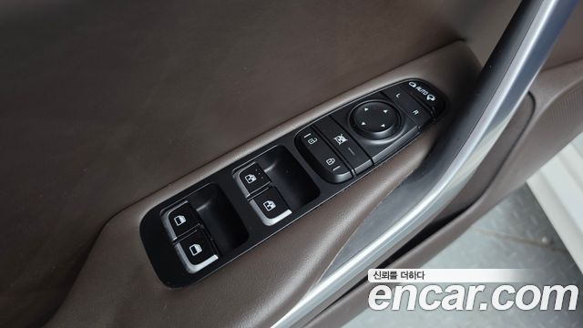 Kia Stinger 2.0 Turbo 2WD Platinum 2019 — фото 36