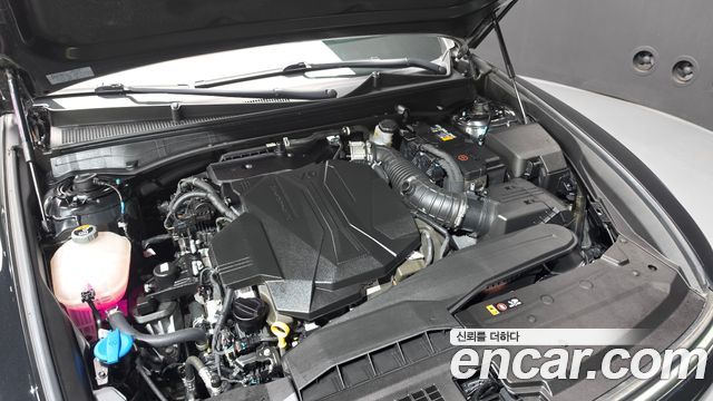 Hyundai Grandeur (GN7) 3,5 Gasoline 4WD Calligraphy 2025 — фото 6