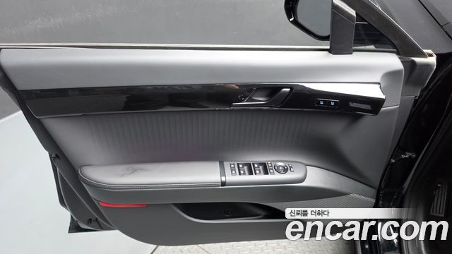 Hyundai Grandeur (GN7) 3,5 Gasoline 4WD Calligraphy 2025 — фото 24