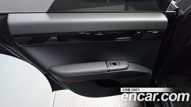 Hyundai Grandeur (GN7) 3,5 Gasoline 4WD Calligraphy 2025 — фото 25
