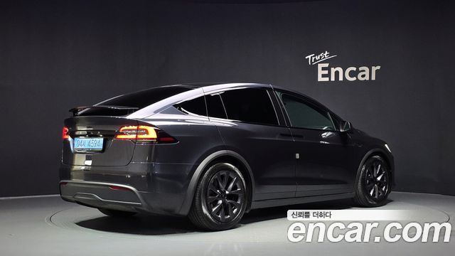Tesla Model X AWD 2024 — фото 2