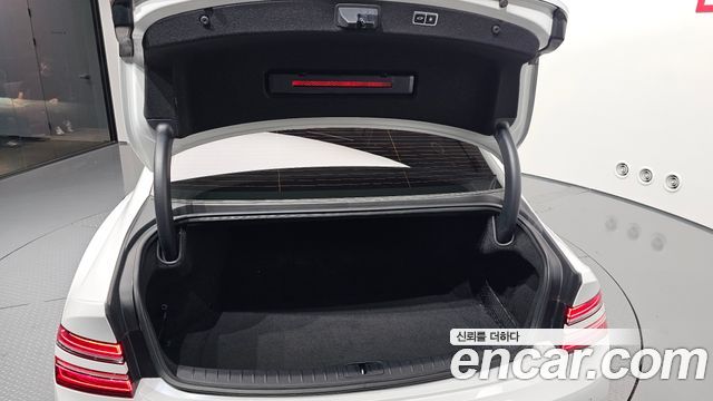 Genesis Electrified G80 (RG3) e-AWD 2022 — фото 38