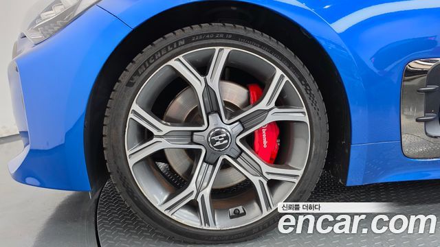 Kia Stinger 3.3 Turbo AWD GT 2019 — фото 5