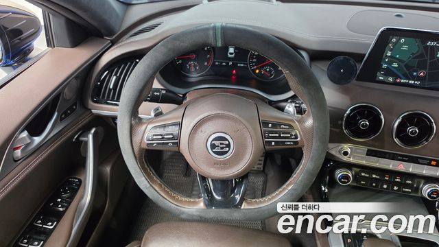 Kia Stinger 3.3 Turbo AWD GT 2019 — фото 13