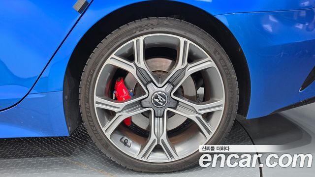 Kia Stinger 3.3 Turbo AWD GT 2019 — фото 21