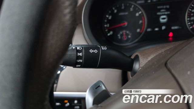 Kia Stinger 3.3 Turbo AWD GT 2019 — фото 27