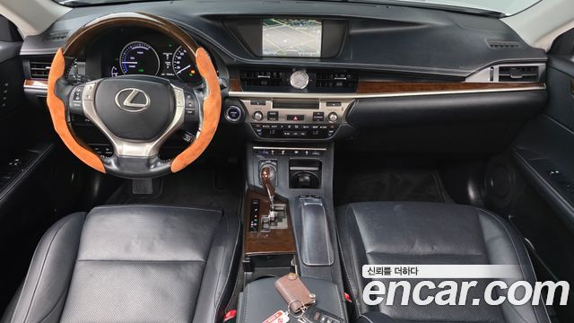 Lexus ES300h Supreme XV60 2015 — фото 7