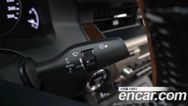 Lexus ES300h Supreme XV60 2015 — фото 15