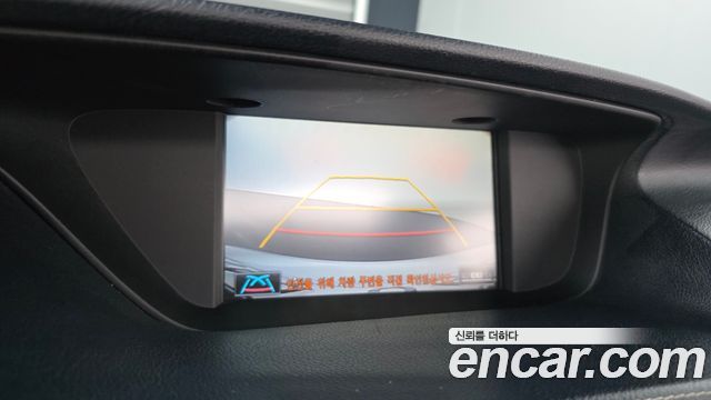 Lexus ES300h Supreme XV60 2015 — фото 16