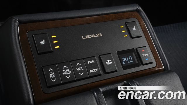 Lexus ES300h Supreme XV60 2015 — фото 19