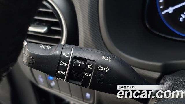 Hyundai Kona Diesel 1.6 2WD Premium 2019 — фото 17
