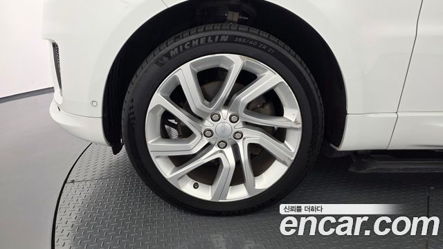 Land Rover Range Rover Sport (II) 3.0 SDV6 HSE Dynamic 2018 — фото 5